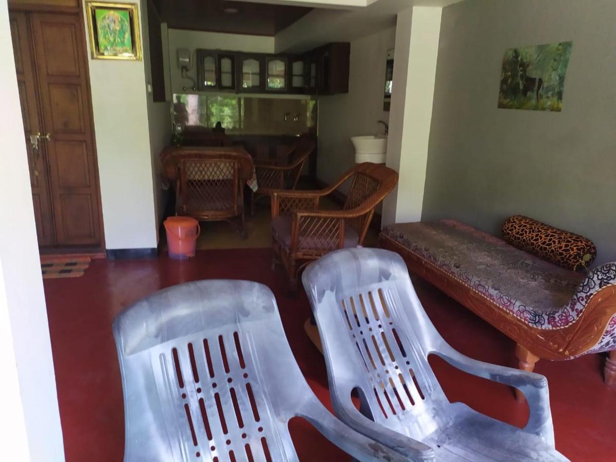 Ambadi'S Villa -Lake View Resort Pallipuram 외부 사진
